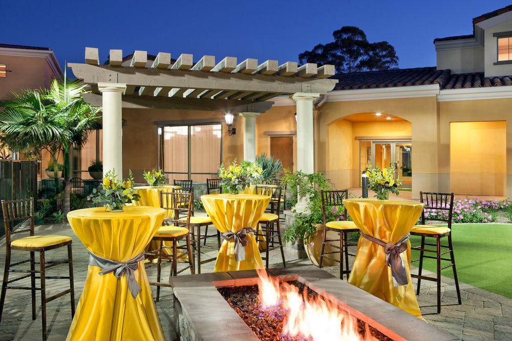 Courtyard By Marriott Santa Barbara Goleta Hotel Exterior photo