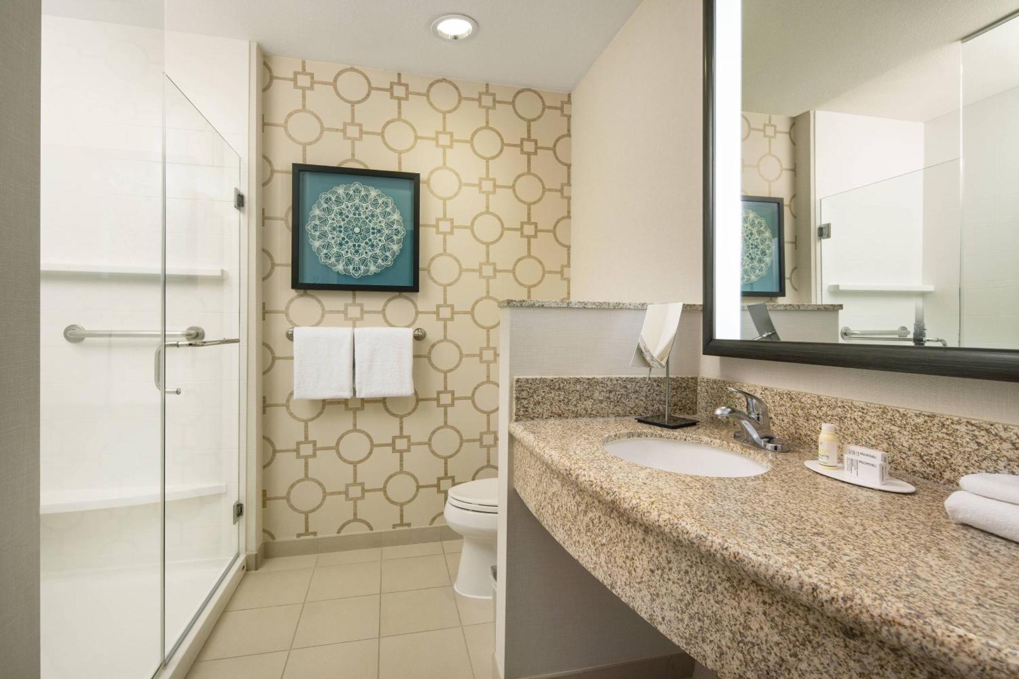 Courtyard By Marriott Santa Barbara Goleta Hotel Exterior photo